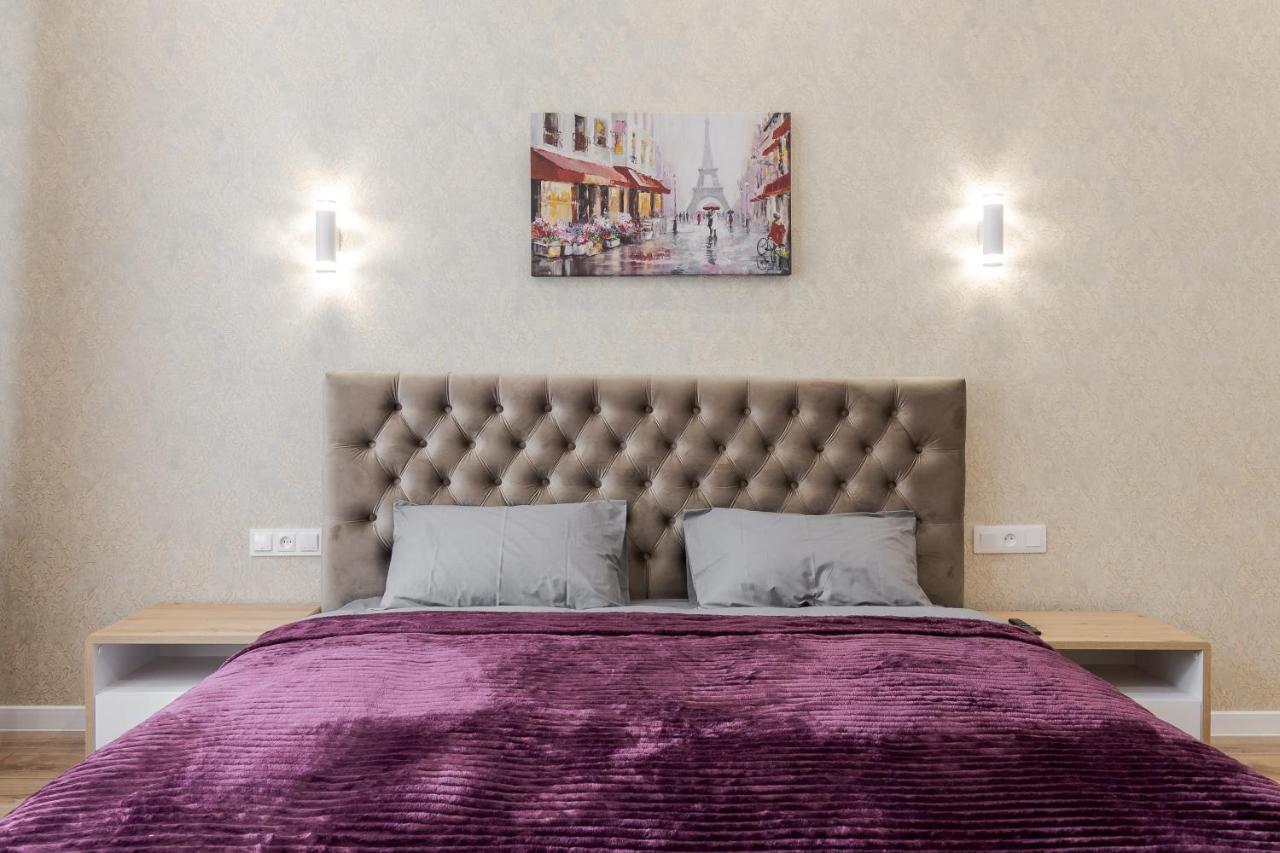 Luxury Flat In Downtown 2 Lägenhet Lviv Exteriör bild