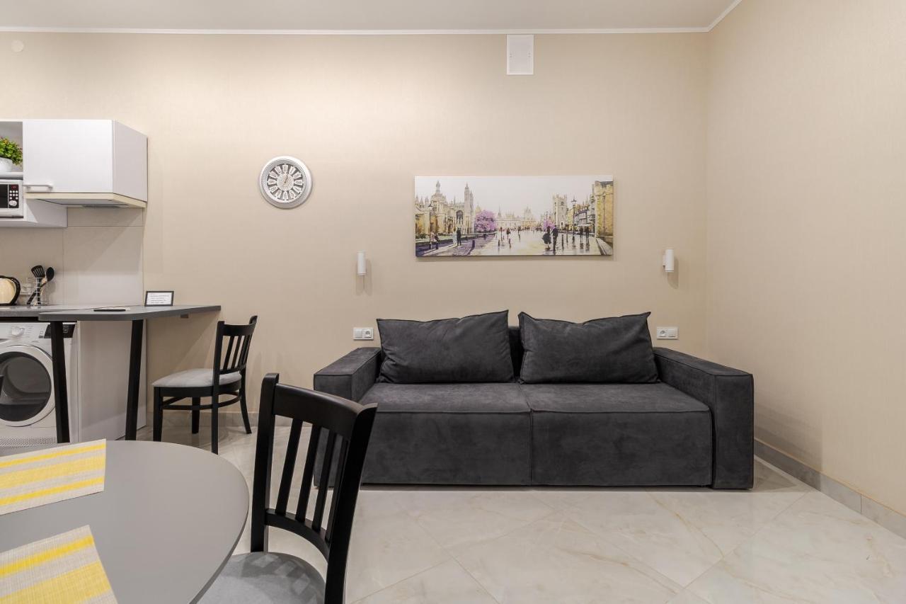 Luxury Flat In Downtown 2 Lägenhet Lviv Exteriör bild