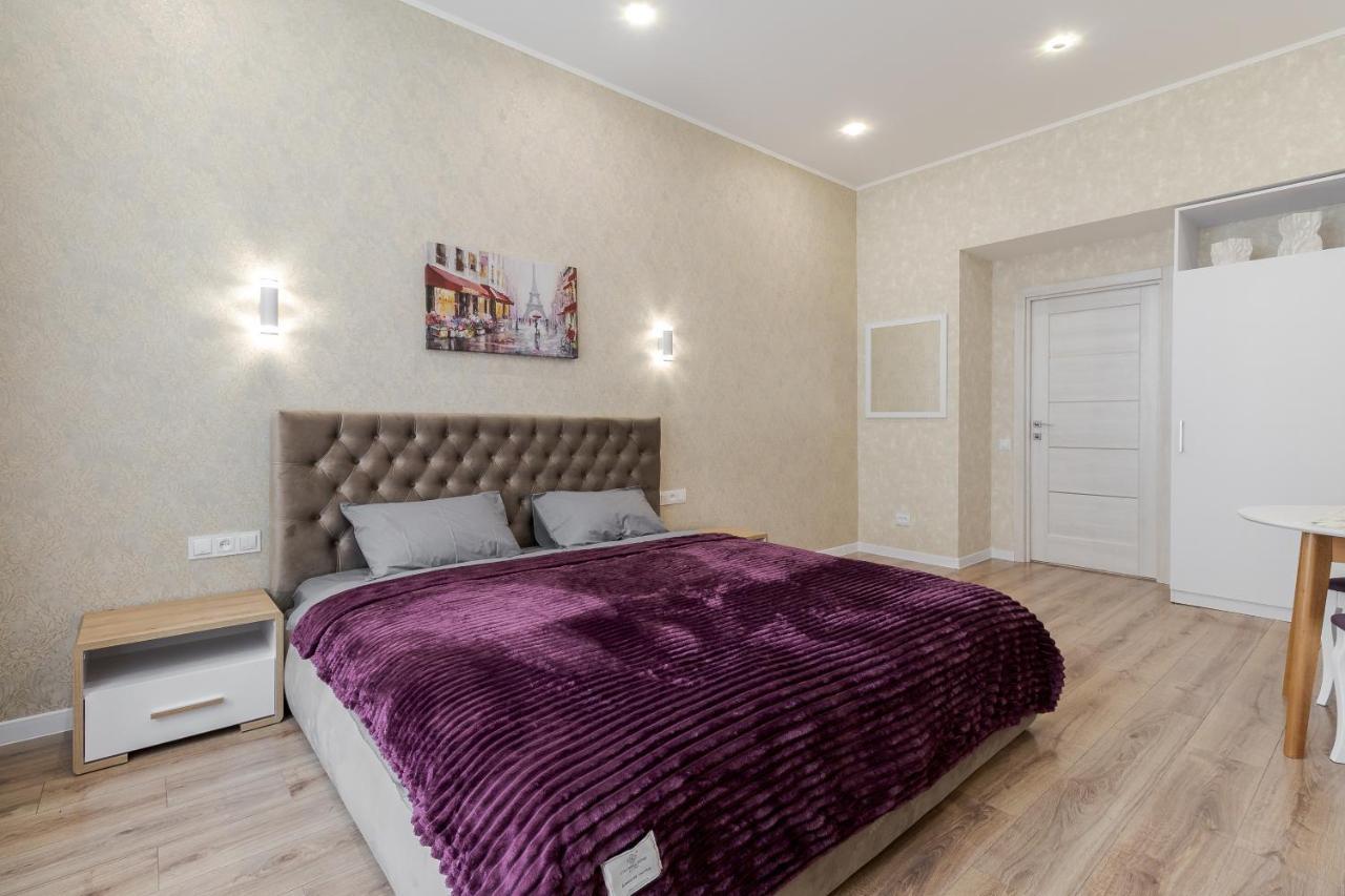 Luxury Flat In Downtown 2 Lägenhet Lviv Exteriör bild